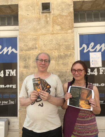 D’encre et d’or la chasse au trésor littéraire qui agite le Sud-Gironde avec Isabelle Hermelin