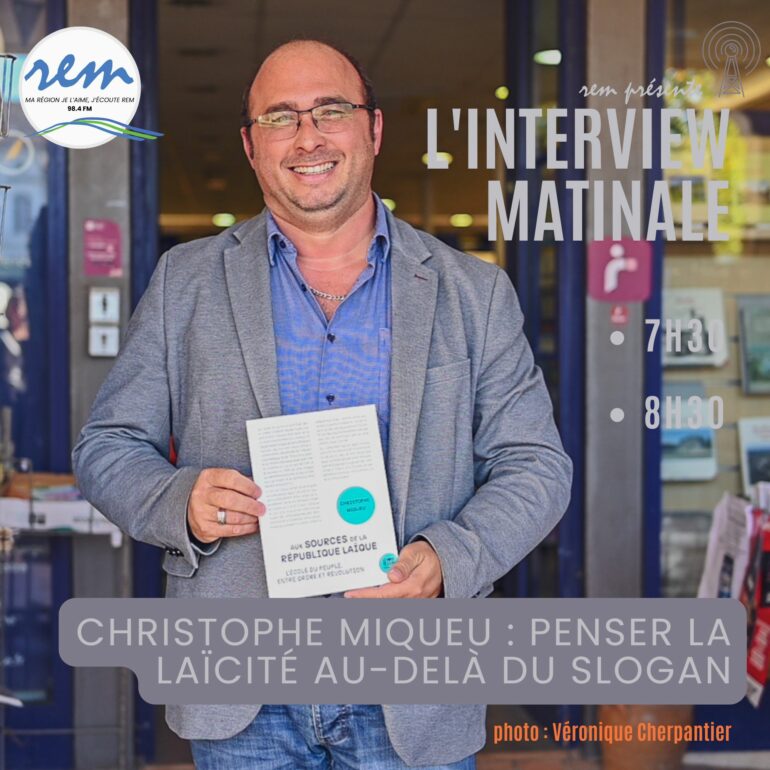 L'enseignant-chercheur Christophe Miqueu explore les sources de la République laïque, la liant à l'égalité et à la complexité, loin des débats d'opinion.