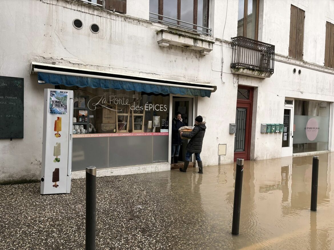 Inondations en Gironde, appel aux dons de la Croix Rouge