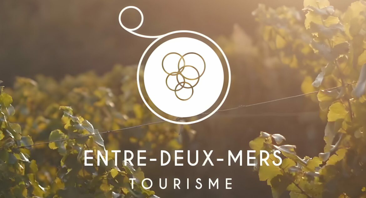 De mars à novembre, l'Entre-deux-Mers déploie 12 événements œnotouristiques alliant vins bios, patrimoine et gastronomie. Le calendrier complet 2026.