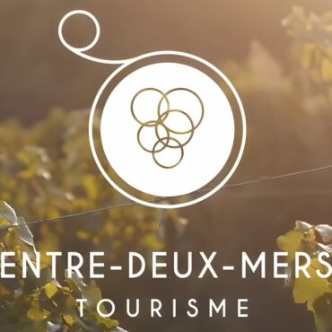 De mars à novembre, l'Entre-deux-Mers déploie 12 événements œnotouristiques alliant vins bios, patrimoine et gastronomie. Le calendrier complet 2026.